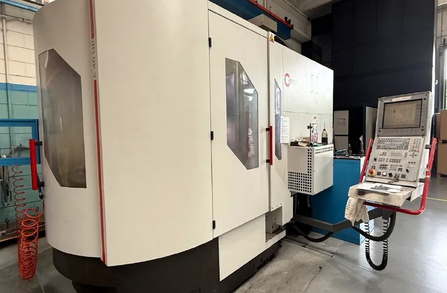 centro-di-lavoro-verticale-a-5-assi-hermle-usato-modello-c40up
